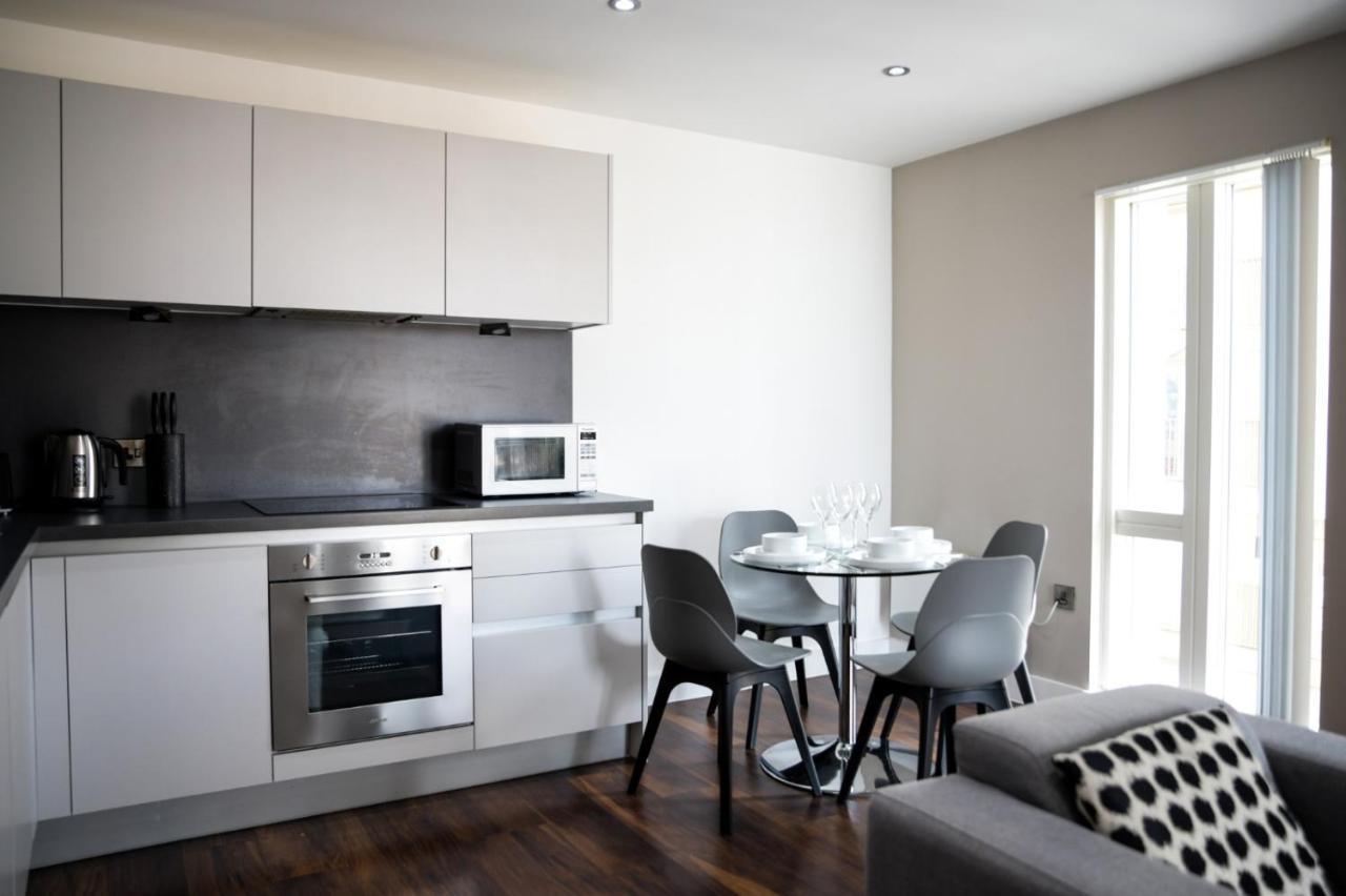 Onpoint Apartments - Spacious 2 Bedroom Apt - City Centre With Balcony Mánchester Exterior foto