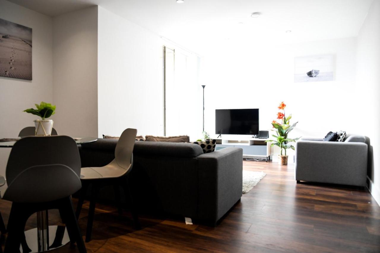 Onpoint Apartments - Spacious 2 Bedroom Apt - City Centre With Balcony Mánchester Exterior foto