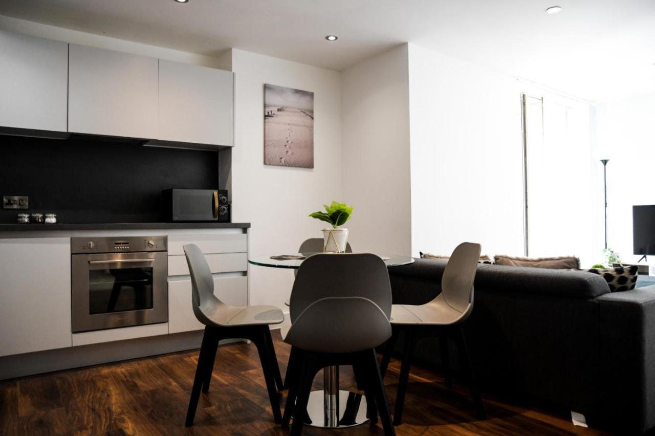 Onpoint Apartments - Spacious 2 Bedroom Apt - City Centre With Balcony Mánchester Exterior foto