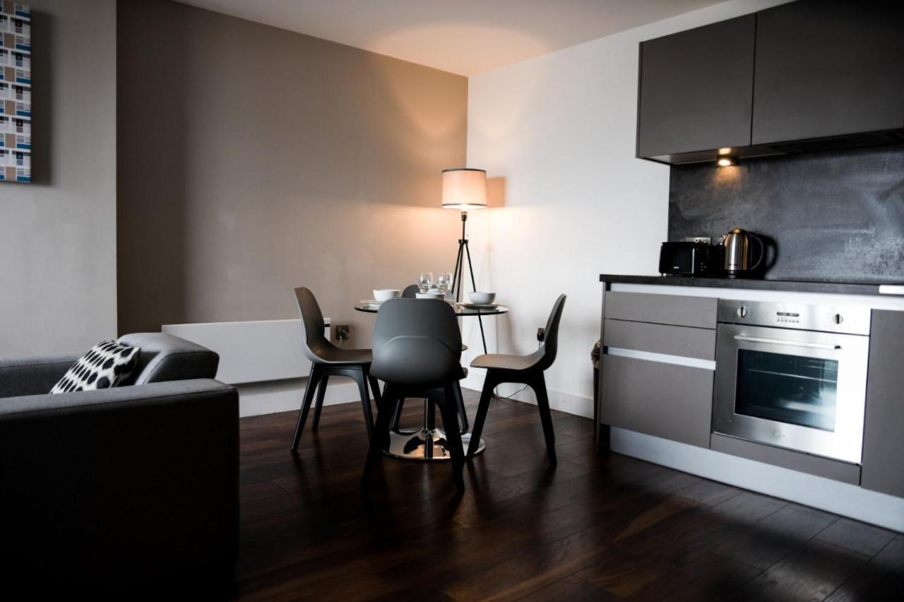 Onpoint Apartments - Spacious 2 Bedroom Apt - City Centre With Balcony Mánchester Exterior foto