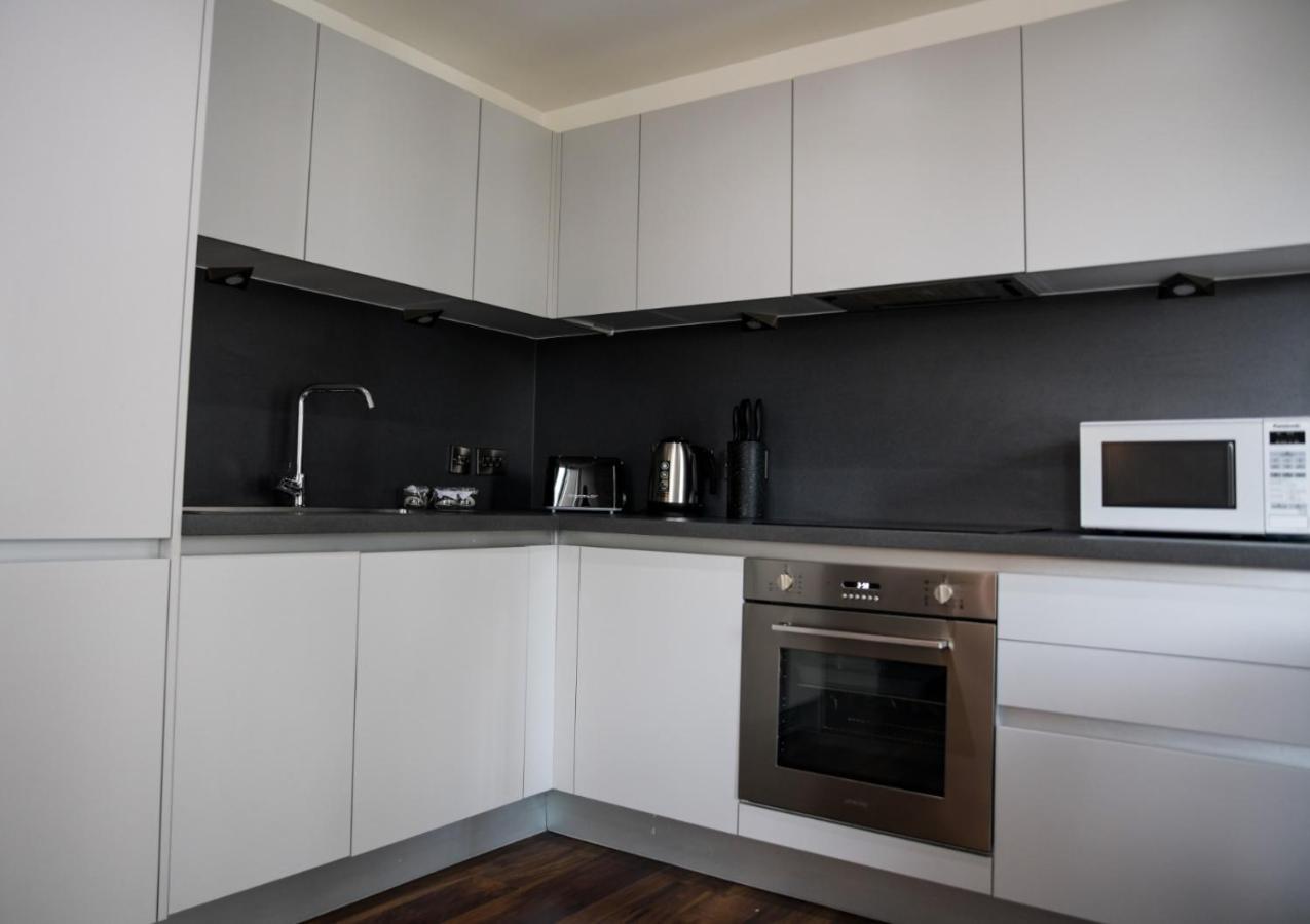 Onpoint Apartments - Spacious 2 Bedroom Apt - City Centre With Balcony Mánchester Exterior foto