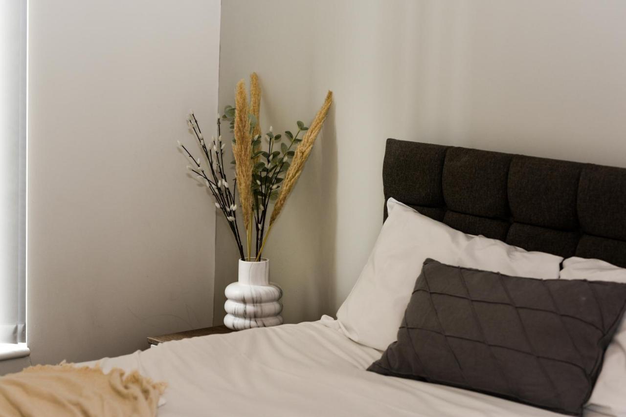 Onpoint Apartments - Spacious 2 Bedroom Apt - City Centre With Balcony Mánchester Exterior foto